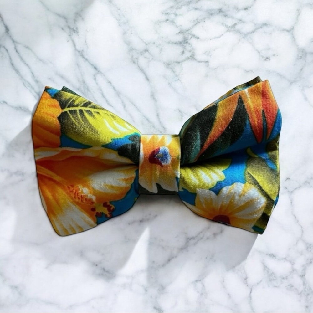 DOG Bow Tie - Tropical Floral - Size S Small
